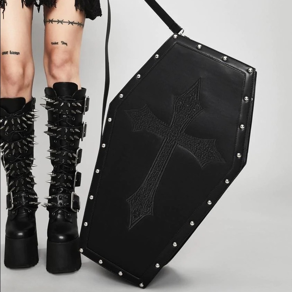 DollsKill Dead Weight Coffin Weekender NWT great condition goth luggage bag
